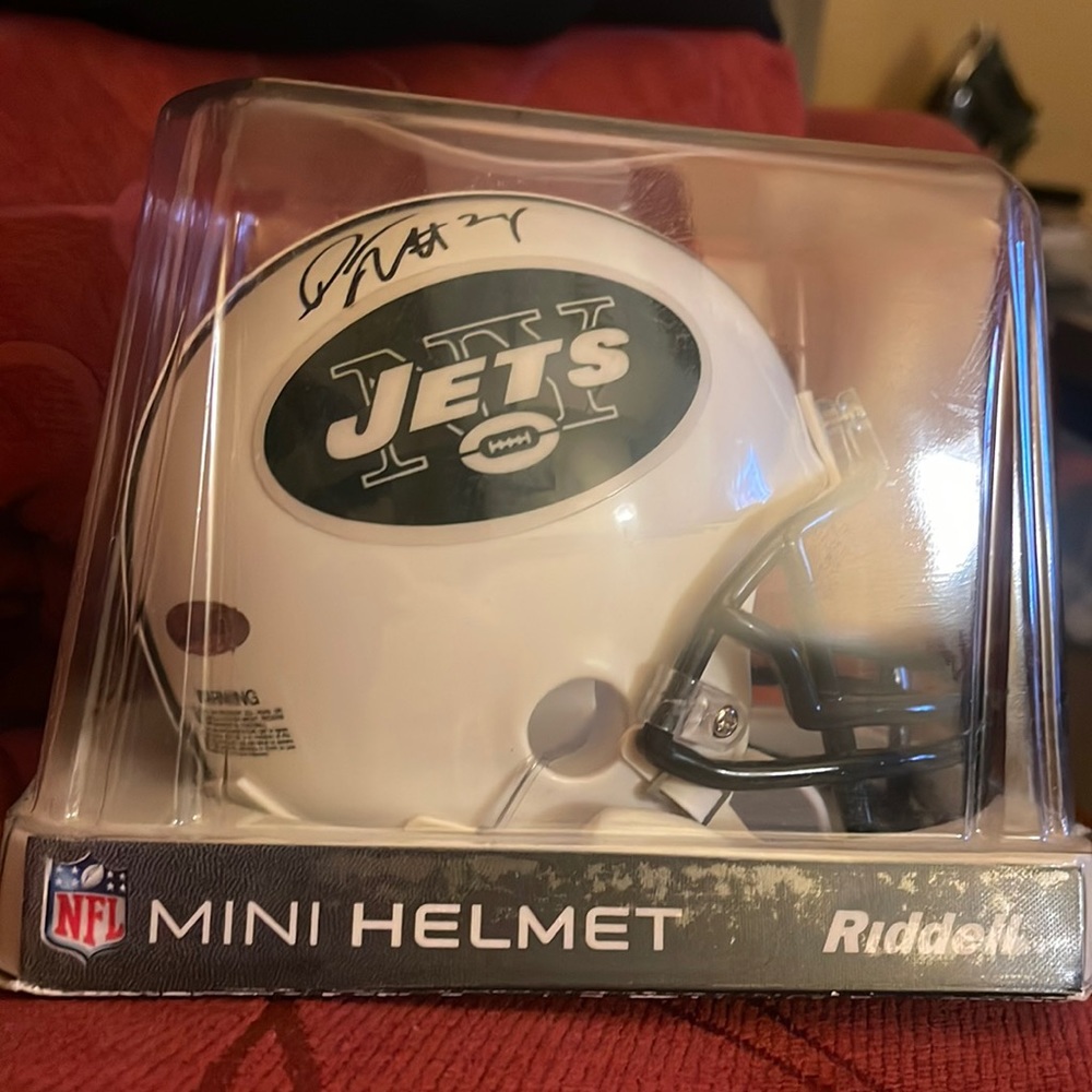 New York Jets mini Riddell Darrelle Revis Autographed helmet